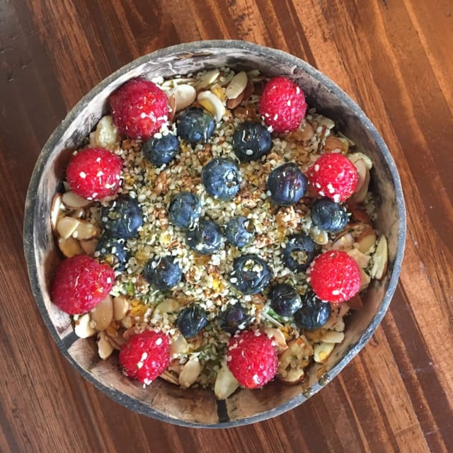 C'mon Baby Do the Matcha Smoothie Bowl.